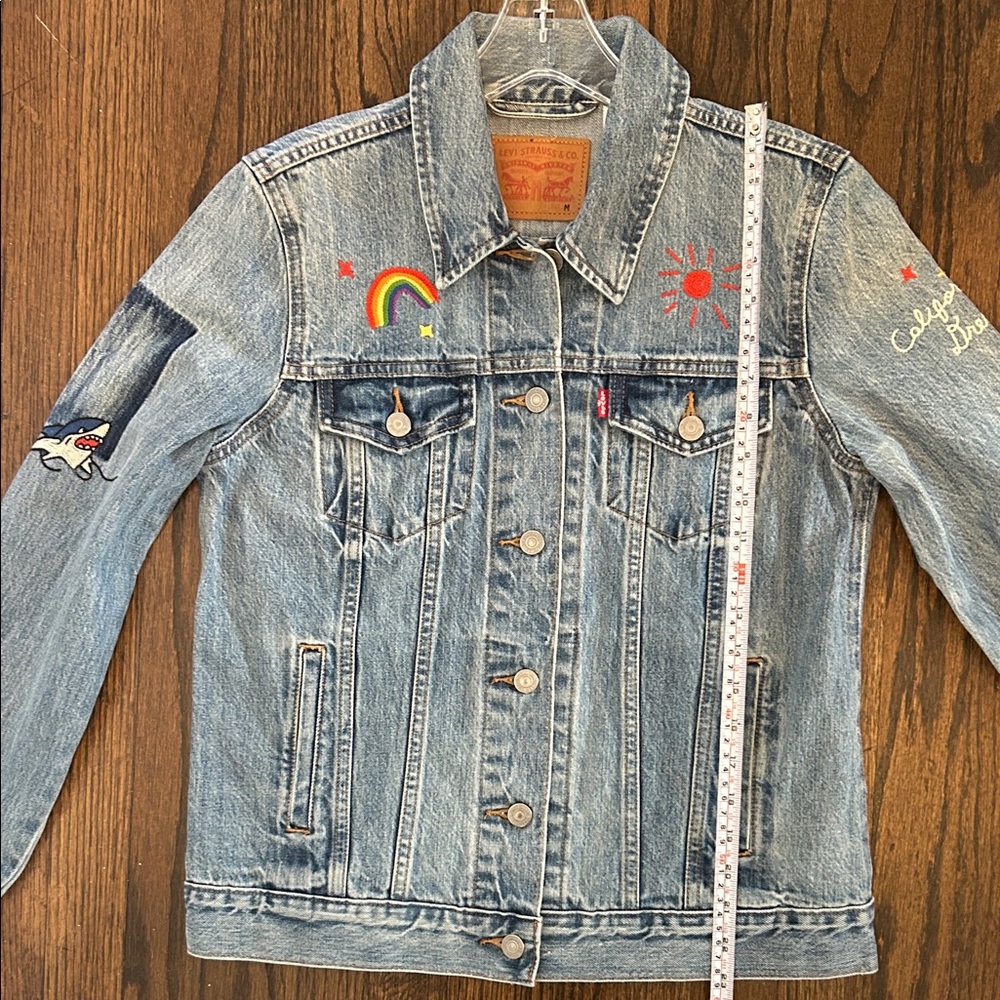 Levi's Blue Jean Jacket with Colorful Embroidery - Picture 5 of 10